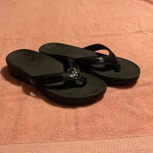 Vionic Women's Black Sandals